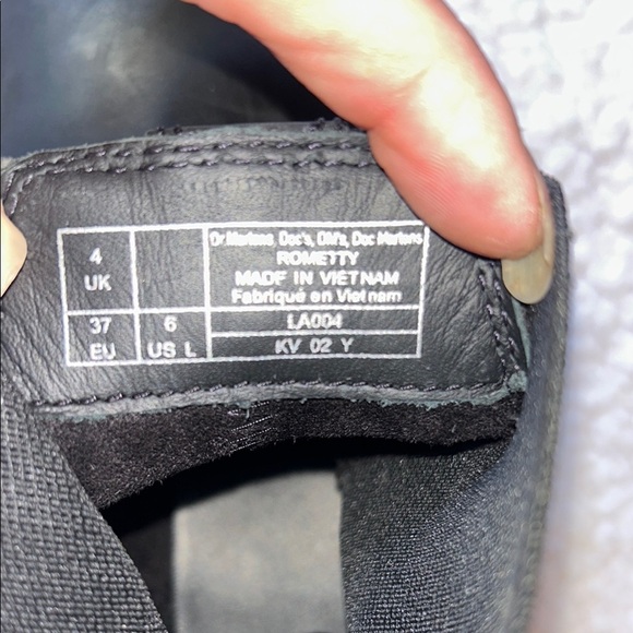 NWOB Dr. Martens Black Ankle Boots with Yellow Stitching - Picture 7 of 9